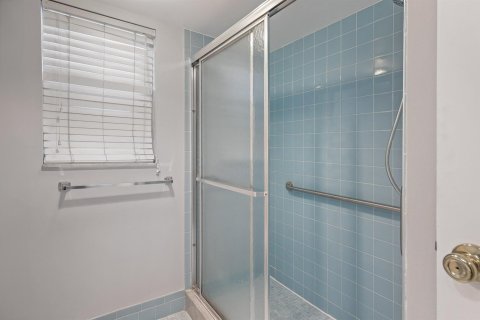 Copropriété à louer à Lake Worth, Floride: 2 chambres, 101.26 m2 № 2431323 - photo 15
