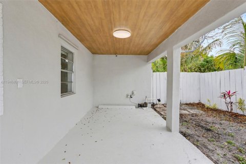 Купить виллу или дом в Мирамар, Флорида 2 спальни, 87.61м2, № 2003470 - фото 8