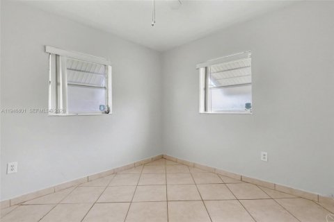 Купить виллу или дом в Мирамар, Флорида 2 спальни, 87.61м2, № 2003470 - фото 24