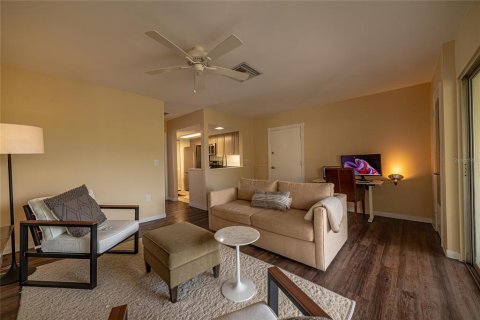 Copropriété à vendre à Tampa, Floride: 1 chambre, 63.36 m2 № 1900530 - photo 7