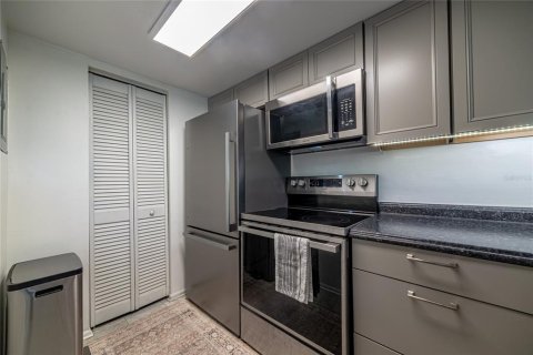 Copropriété à vendre à Tampa, Floride: 1 chambre, 63.36 m2 № 1900530 - photo 13