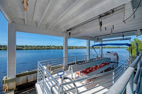 House in Venice, Florida 2 bedrooms, 76.27 sq.m. № 1841834 - photo 10