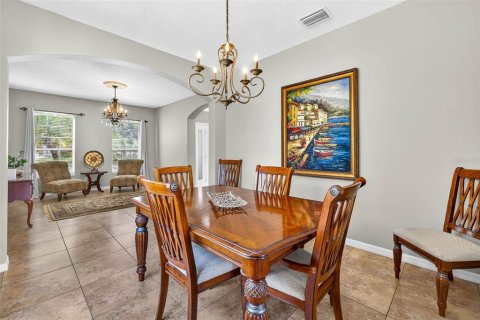 Villa ou maison à vendre à Land O' Lakes, Floride: 5 chambres, 316.98 m2 № 1805427 - photo 12