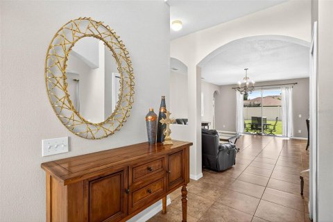 Villa ou maison à vendre à Land O' Lakes, Floride: 5 chambres, 316.98 m2 № 1805427 - photo 4