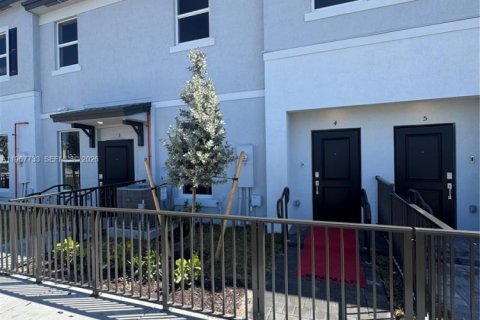 Touwnhouse à louer à Miami, Floride: 3 chambres № 2029423 - photo 30