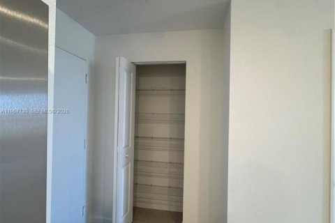 Touwnhouse à louer à Miami, Floride: 3 chambres № 2029423 - photo 27