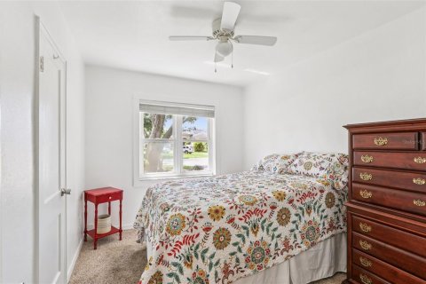 House in Tampa, Florida 4 bedrooms, 145.76 sq.m. № 1877239 - photo 22