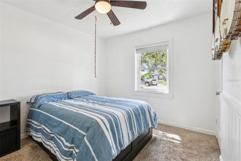 House in Tampa, Florida 4 bedrooms, 145.76 sq.m. № 1877239 - photo 26