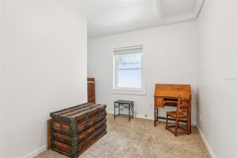 House in Tampa, Florida 4 bedrooms, 145.76 sq.m. № 1877239 - photo 29