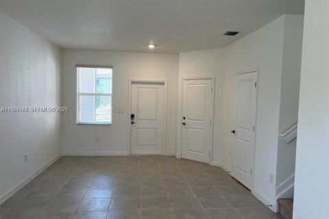 Снять в аренду виллу или дом в Майами, Флорида 4 спальни, 184.23м2, № 1986745 - фото 14