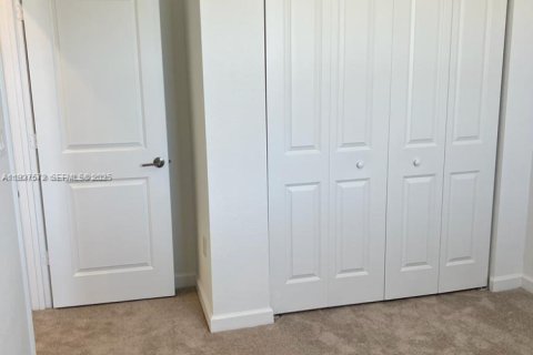 Снять в аренду виллу или дом в Майами, Флорида 4 спальни, 184.23м2, № 1986745 - фото 29