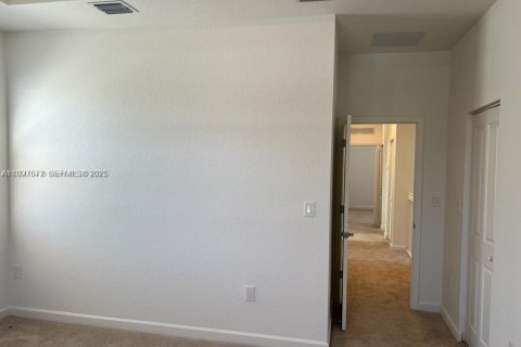 Снять в аренду виллу или дом в Майами, Флорида 4 спальни, 184.23м2, № 1986745 - фото 21