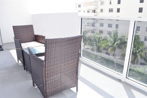 Copropriété à louer à Miami Beach, Floride: 51.1 m2 № 1857275 - photo 10