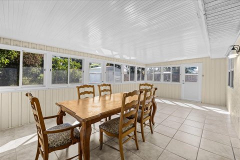House in Sebastian, Florida 3 bedrooms, 117.43 sq.m. № 2422608 - photo 13