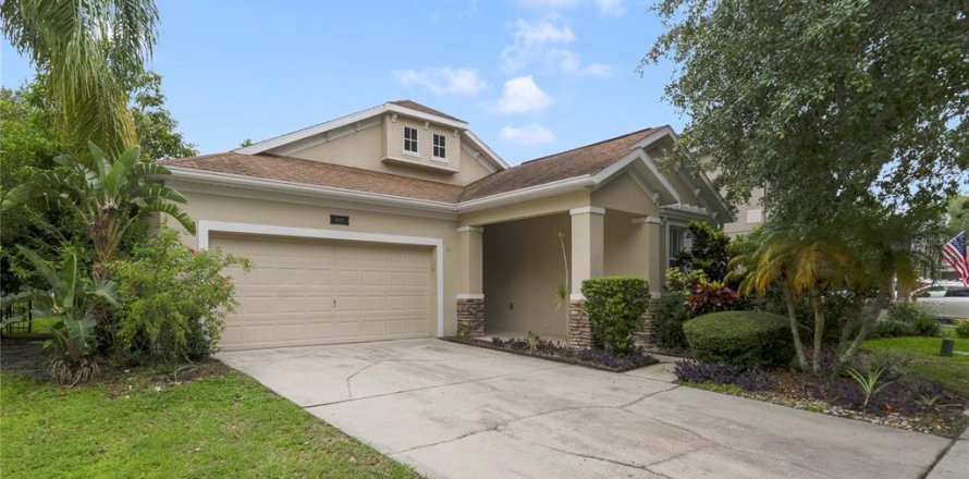 House in Windermere, Florida 4 bedrooms, 225.57 sq.m. № 1781019