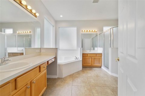 House in Windermere, Florida 4 bedrooms, 225.57 sq.m. № 1781019 - photo 9