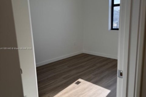 Casa en venta en Florida City, Florida, 4 dormitorios № 2037222 - foto 16