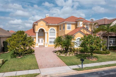 House in Davenport, Florida 5 bedrooms, 374.77 sq.m. № 1761974 - photo 1