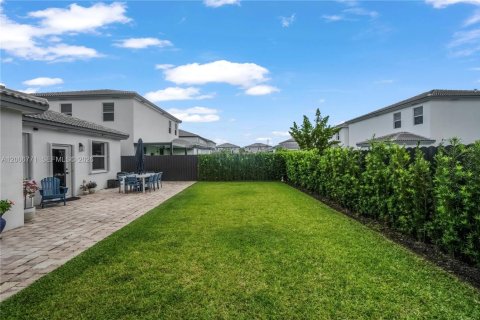 Villa ou maison à vendre à Miami, Floride: 3 chambres, 161.28 m2 № 2071325 - photo 27