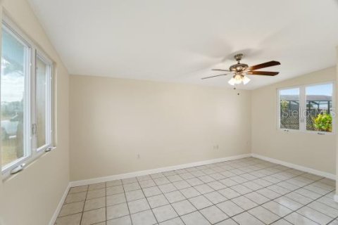 Villa ou maison à vendre à Port Charlotte, Floride: 3 chambres, 97.36 m2 № 2214640 - photo 12