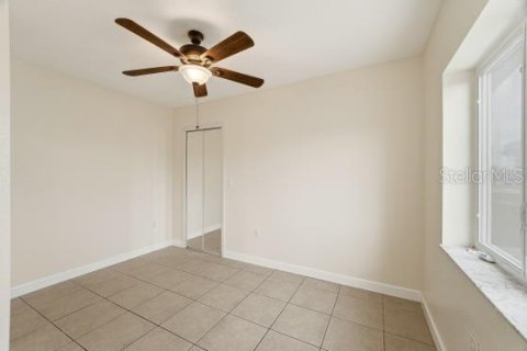 Villa ou maison à vendre à Port Charlotte, Floride: 3 chambres, 97.36 m2 № 2214640 - photo 15