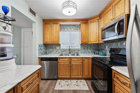 Купить таунхаус в Холливуд, Флорида 3 спальни, 157.93м2, № 1961450 - фото 6