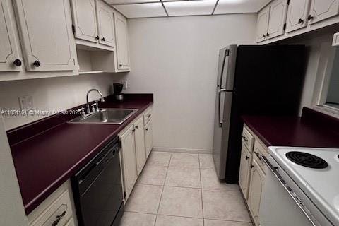 Condo in Miami, Florida, 1 bedroom  № 1854792 - photo 12