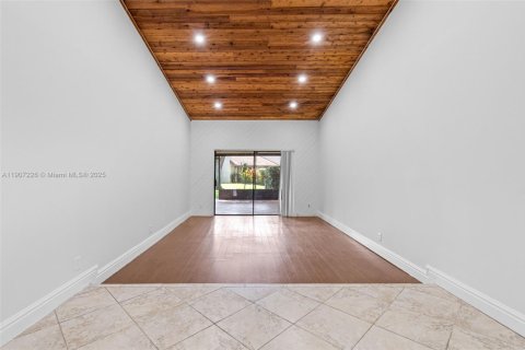 Купить виллу или дом в Санрайз, Флорида 2 спальни, 112.13м2, № 1963488 - фото 5