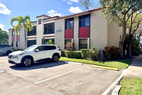 Кондоминиум с 2 спальнями в Пемброк-Пайнс, Флорида № 2005270