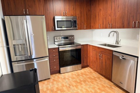 Снять в аренду кондоминиум в Пемброк-Пайнс, Флорида 2 спальни, 81.75м2, № 2005270 - фото 5