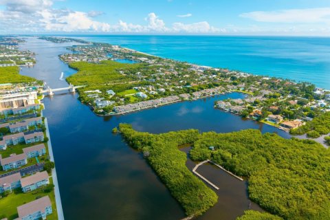 Condo in Boynton Beach, Florida, 1 bedroom № 2250534 - photo 24