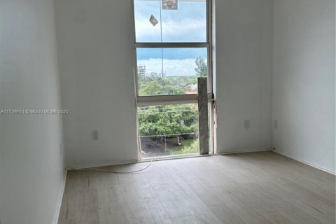 Condo in North Miami Beach, Florida, 2 bedrooms  № 1763861 - photo 6