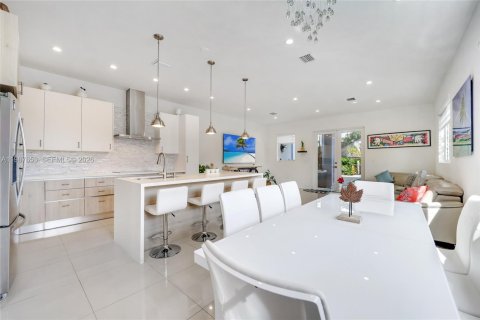 Купить таунхаус в Майами, Флорида 3 спальни, 214.79м2, № 2049094 - фото 6