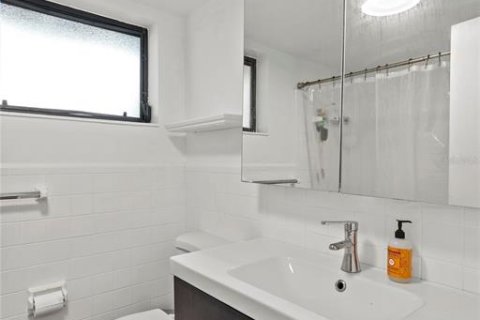 Casa en alquiler en Tampa, Florida, 3 dormitorios, 137.03 m2 № 1826625 - foto 13
