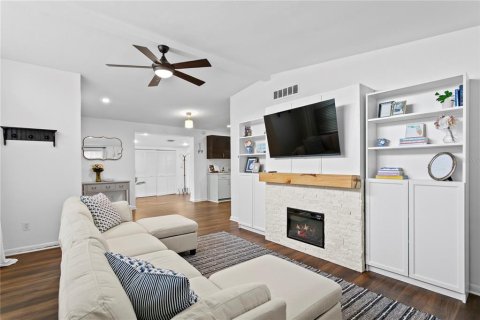 House in Tampa, Florida 3 bedrooms, 137.03 sq.m. № 1826625 - photo 27