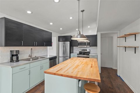 Casa en alquiler en Tampa, Florida, 3 dormitorios, 137.03 m2 № 1826625 - foto 6