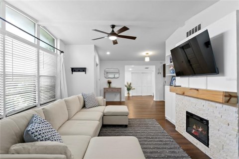 House in Tampa, Florida 3 bedrooms, 137.03 sq.m. № 1826625 - photo 28