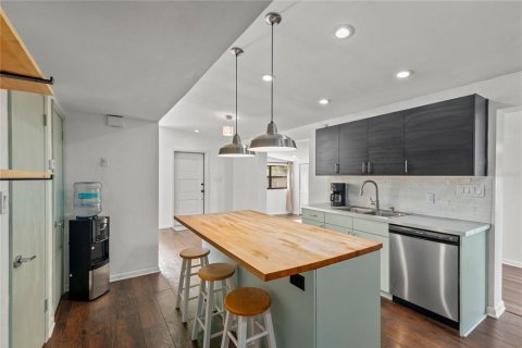 Casa en alquiler en Tampa, Florida, 3 dormitorios, 137.03 m2 № 1826625 - foto 20