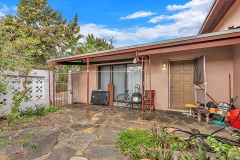 Купить виллу или дом в Майами, Флорида 4 спальни, 198.81м2, № 2026607 - фото 17