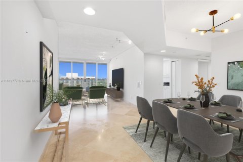 Copropriété à vendre à Aventura, Floride: 2 chambres, 139.82 m2 № 1960791 - photo 1