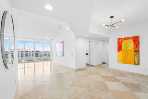 Copropriété à vendre à Aventura, Floride: 2 chambres, 139.82 m2 № 1960791 - photo 3