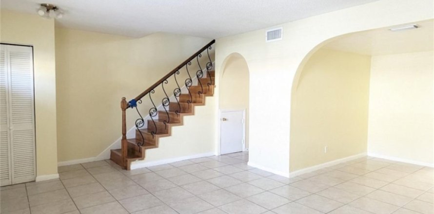 Touwnhouse à Davie, Floride 3 chambres, 130.06 m2 № 1231438