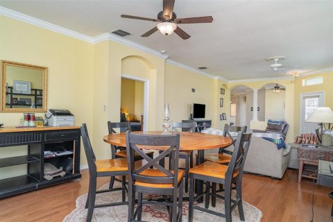House in Fish Hawk, Florida 3 bedrooms, 159.79 sq.m. № 1807969 - photo 12