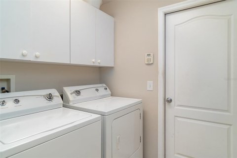 House in Fish Hawk, Florida 3 bedrooms, 159.79 sq.m. № 1807969 - photo 25