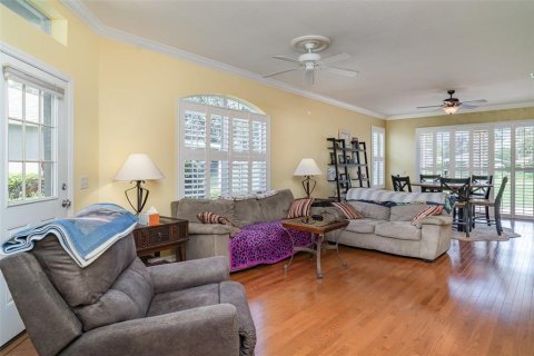House in Fish Hawk, Florida 3 bedrooms, 159.79 sq.m. № 1807969 - photo 7