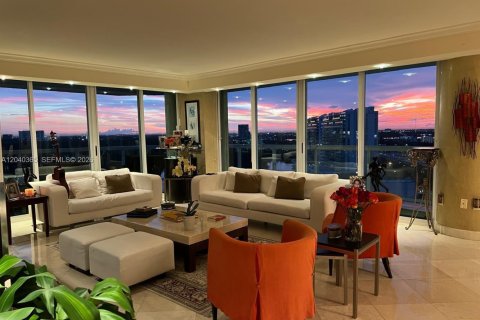 Condo in Sunny Isles Beach, Florida, 3 bedrooms  № 2087300 - photo 6