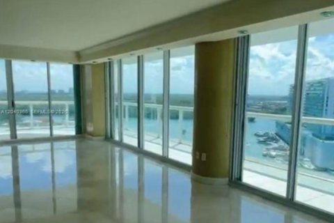Condo in Sunny Isles Beach, Florida, 3 bedrooms  № 2087300 - photo 16