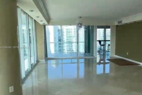 Condo in Sunny Isles Beach, Florida, 3 bedrooms  № 2087300 - photo 14