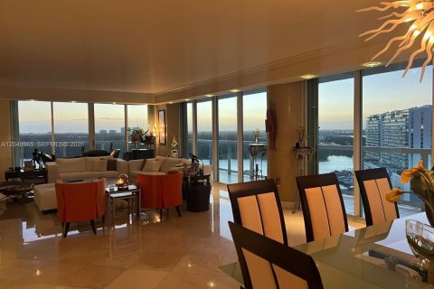Condo in Sunny Isles Beach, Florida, 3 bedrooms  № 2087300 - photo 8
