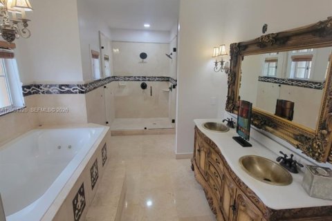 Villa ou maison à vendre à Homestead, Floride: 3 chambres, 241.82 m2 № 2068702 - photo 9